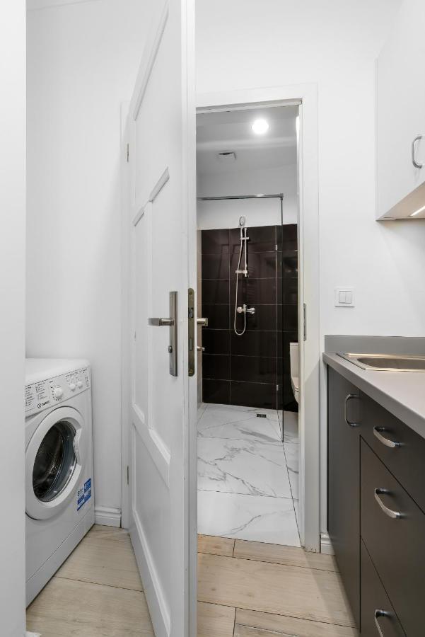Apartments City Center Saint Wojciech By Renters Posen Exterior foto